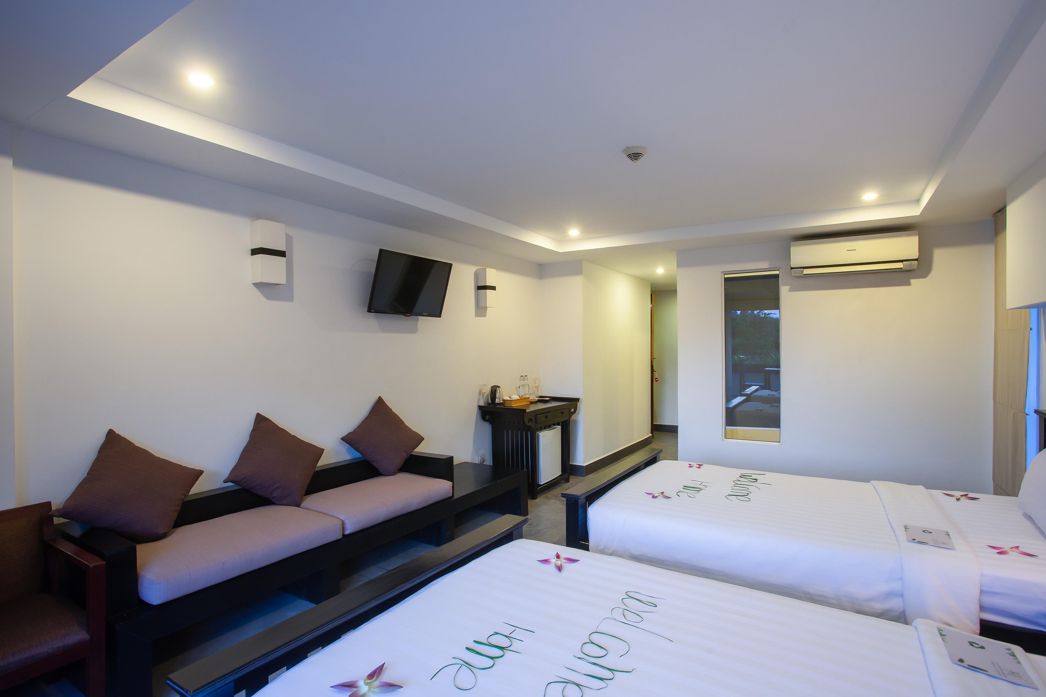 จีแซด เออร์เบิร์น โฮเต็ล Hotel เสียมราฐ ภายนอก รูปภาพ