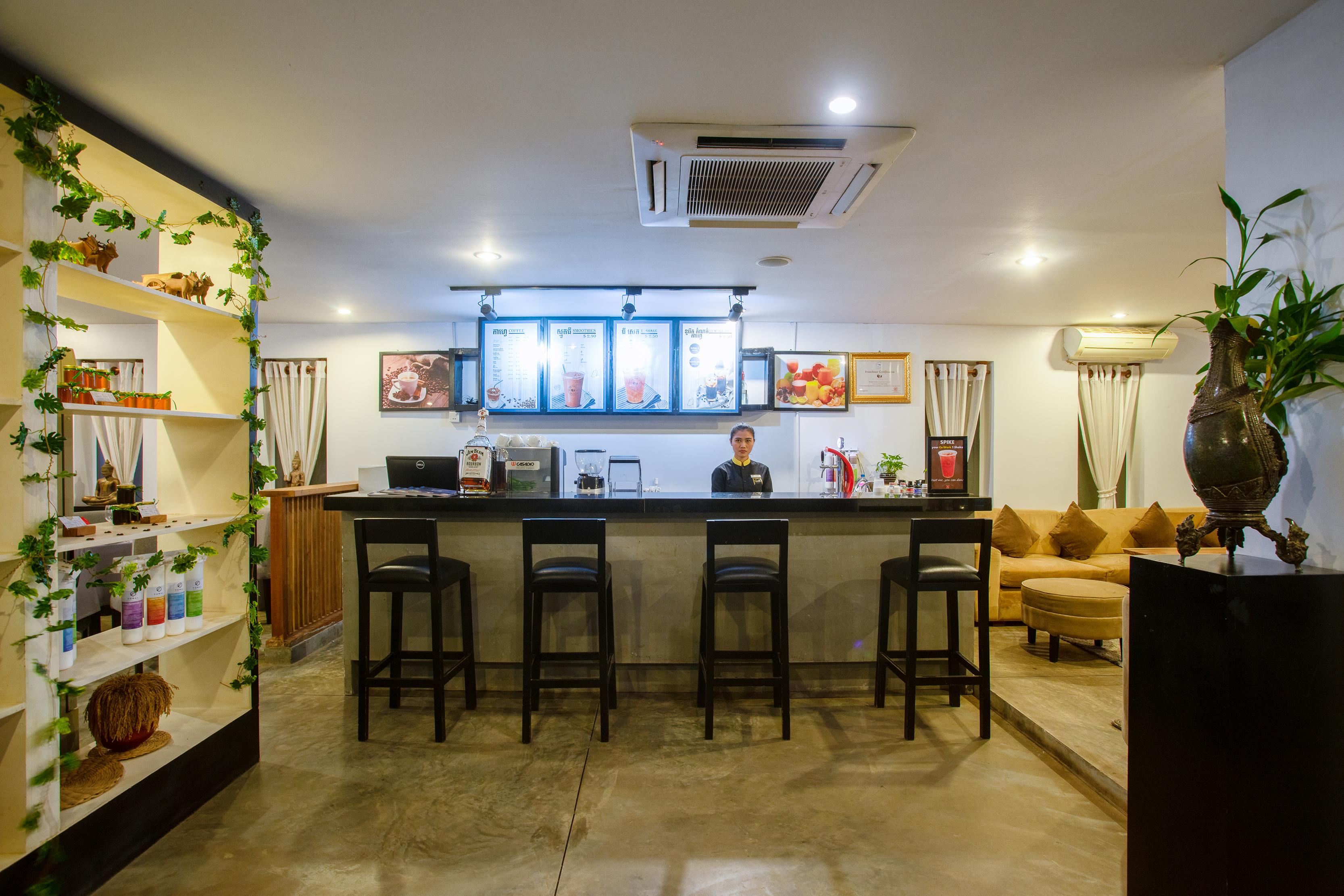 จีแซด เออร์เบิร์น โฮเต็ล Hotel เสียมราฐ ภายนอก รูปภาพ